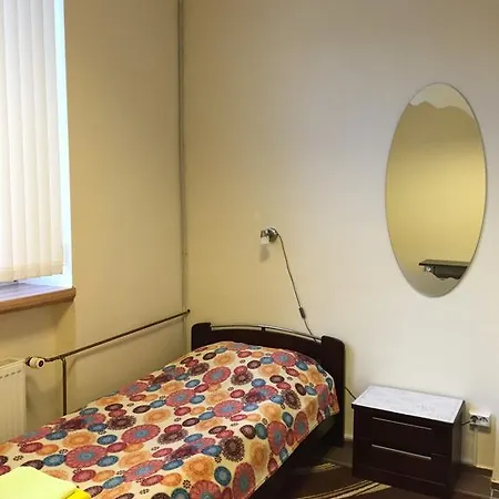 Yasmina Hostel *