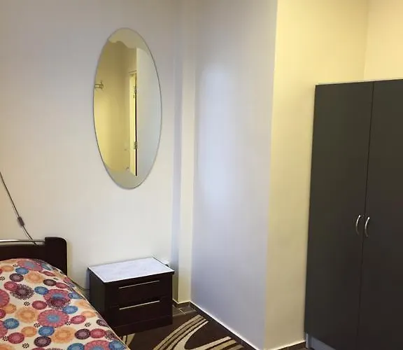 Yasmina Хостел