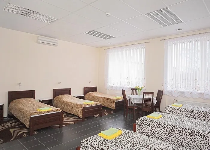 Yasmina Хостел *