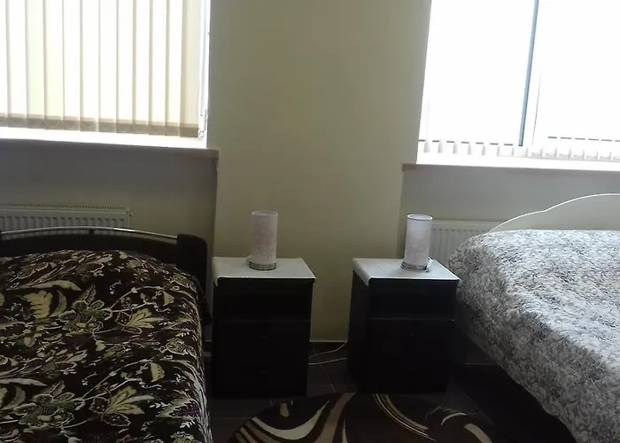 Хостел Yasmina *